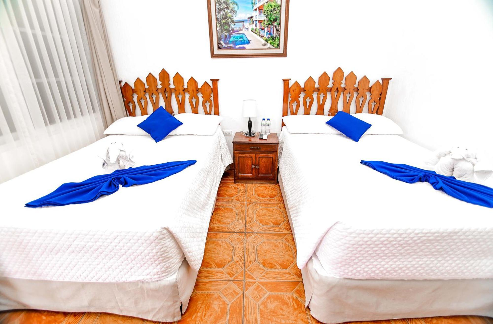Hotel Villa Del Lago Flores Kültér fotó