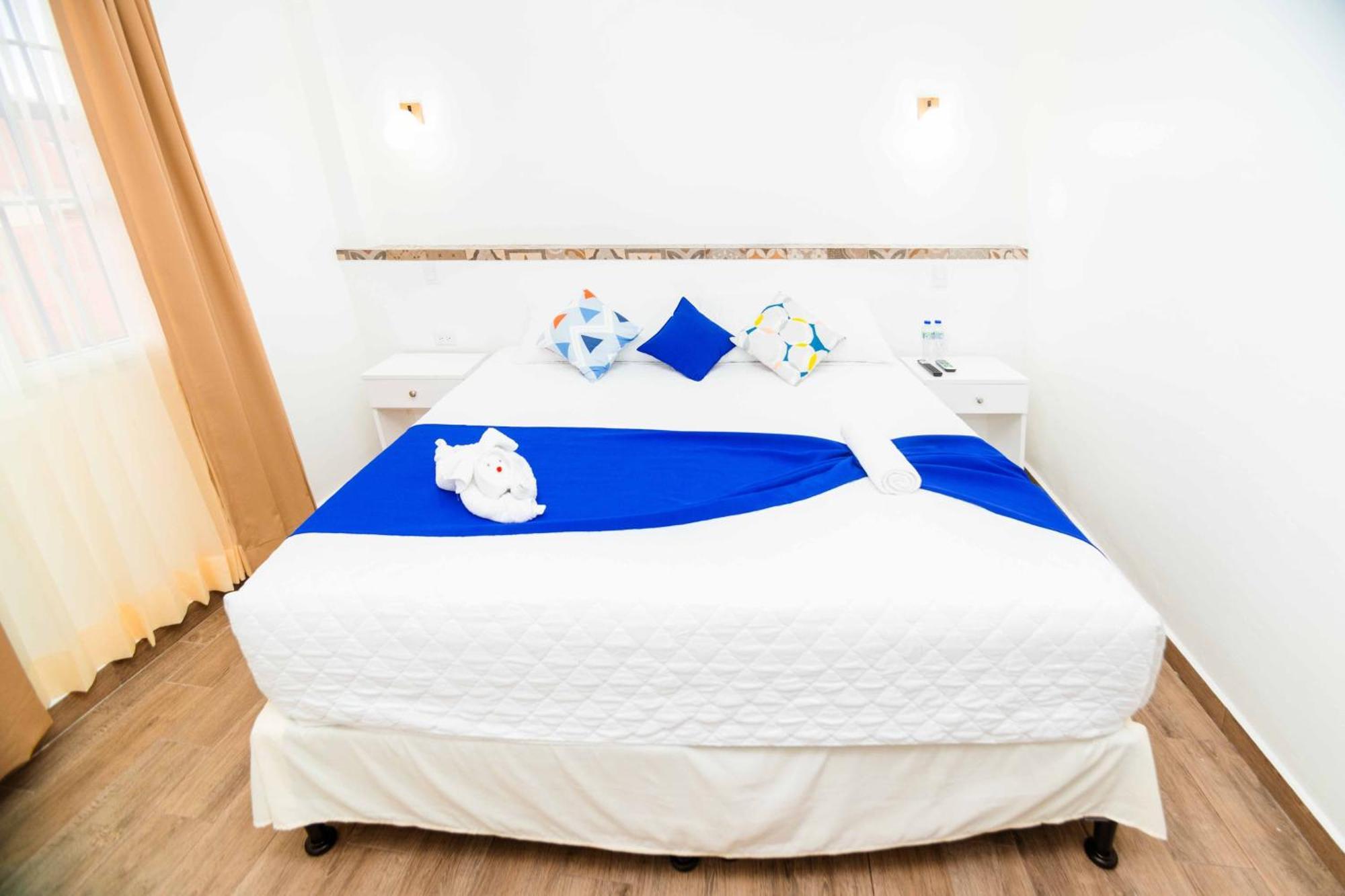 Hotel Villa Del Lago Flores Kültér fotó
