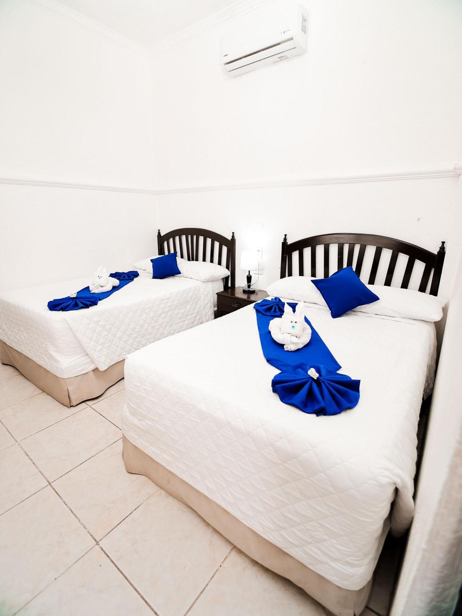 Hotel Villa Del Lago Flores Kültér fotó