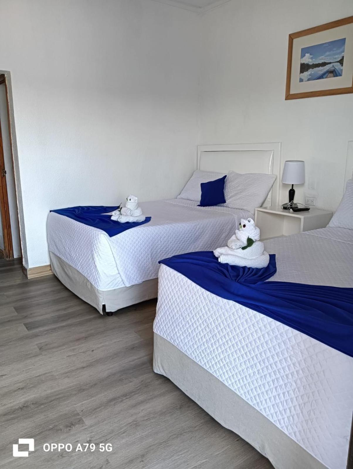 Hotel Villa Del Lago Flores Kültér fotó
