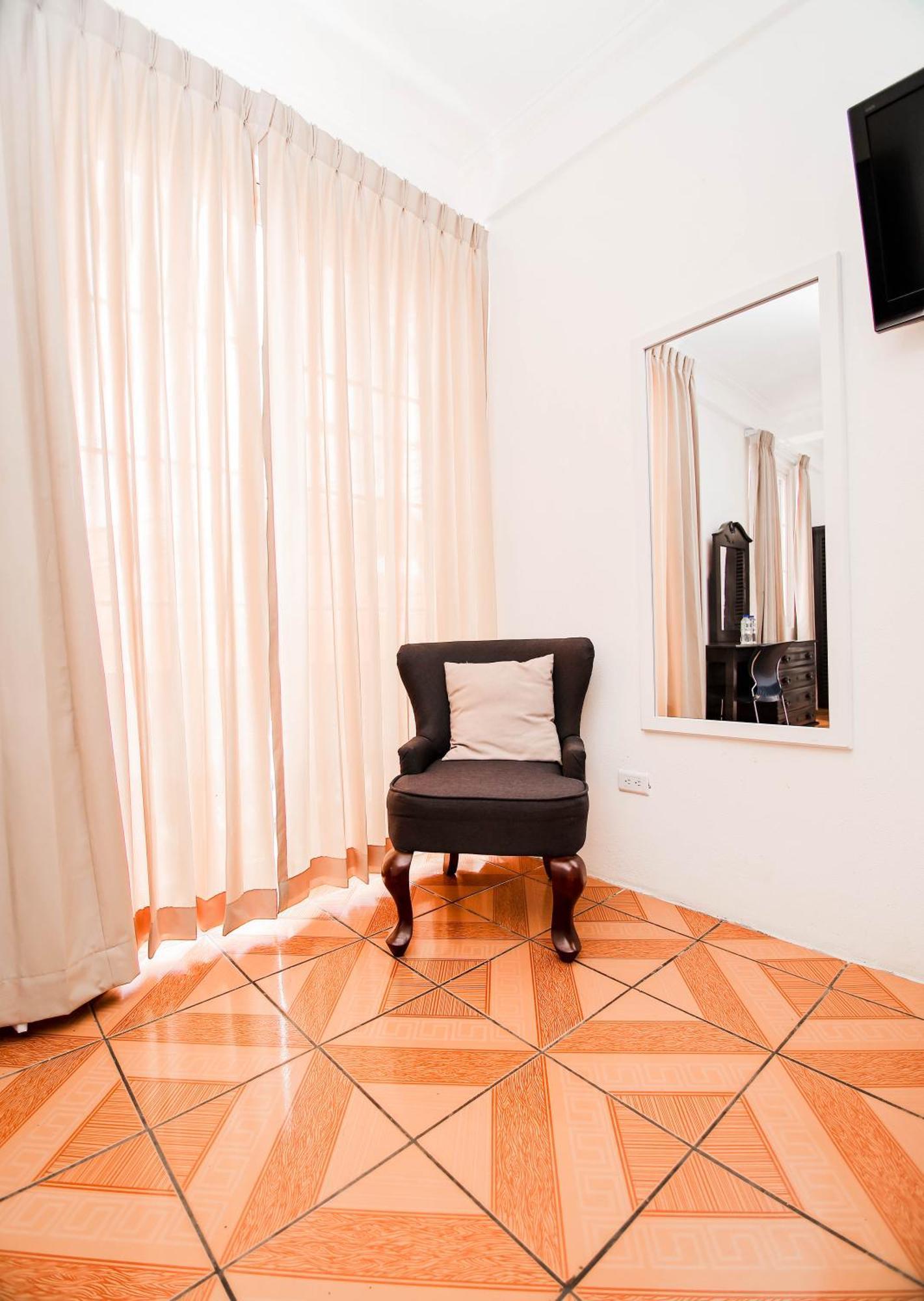 Hotel Villa Del Lago Flores Kültér fotó