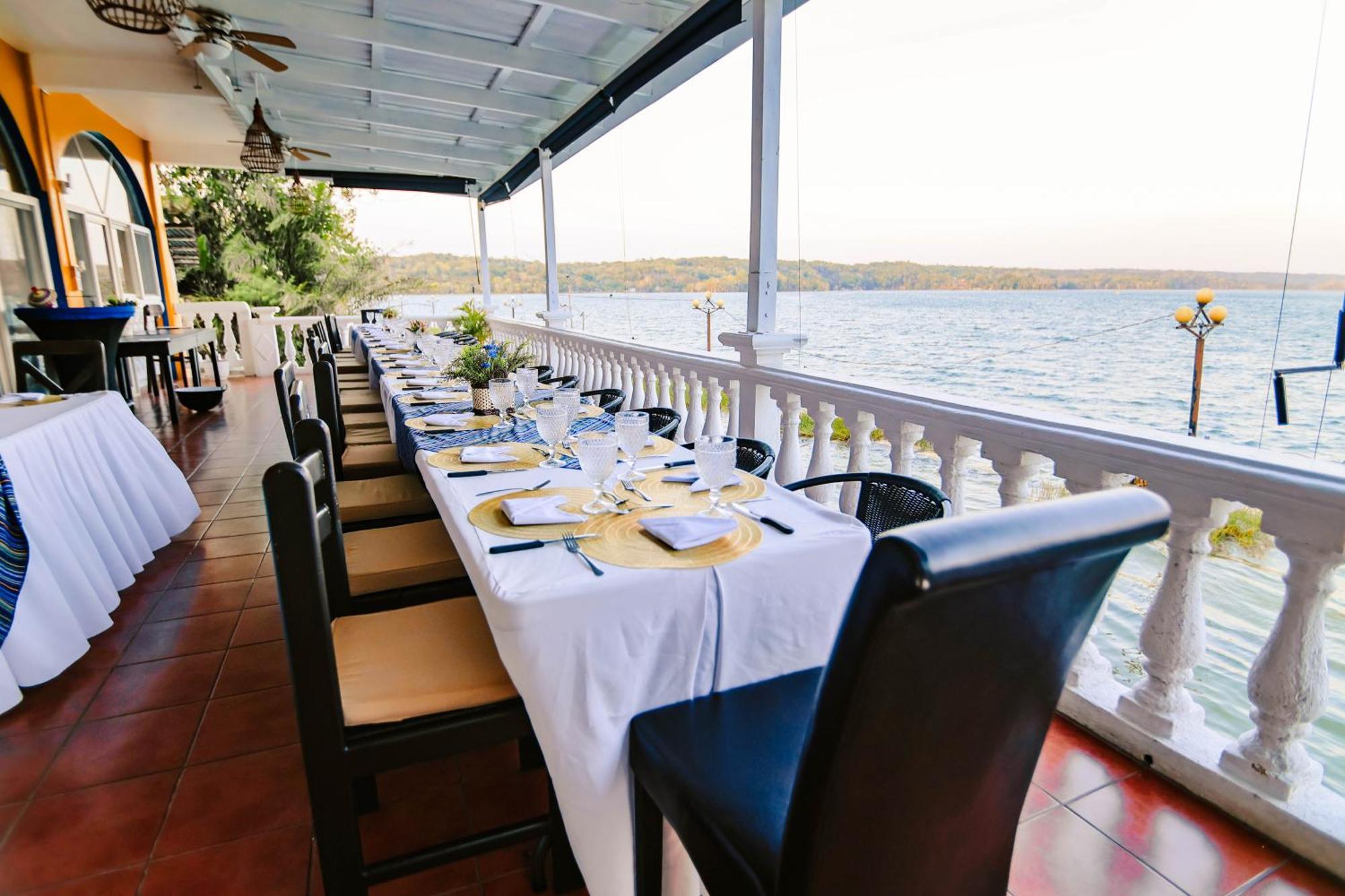 Hotel Villa Del Lago Flores Kültér fotó
